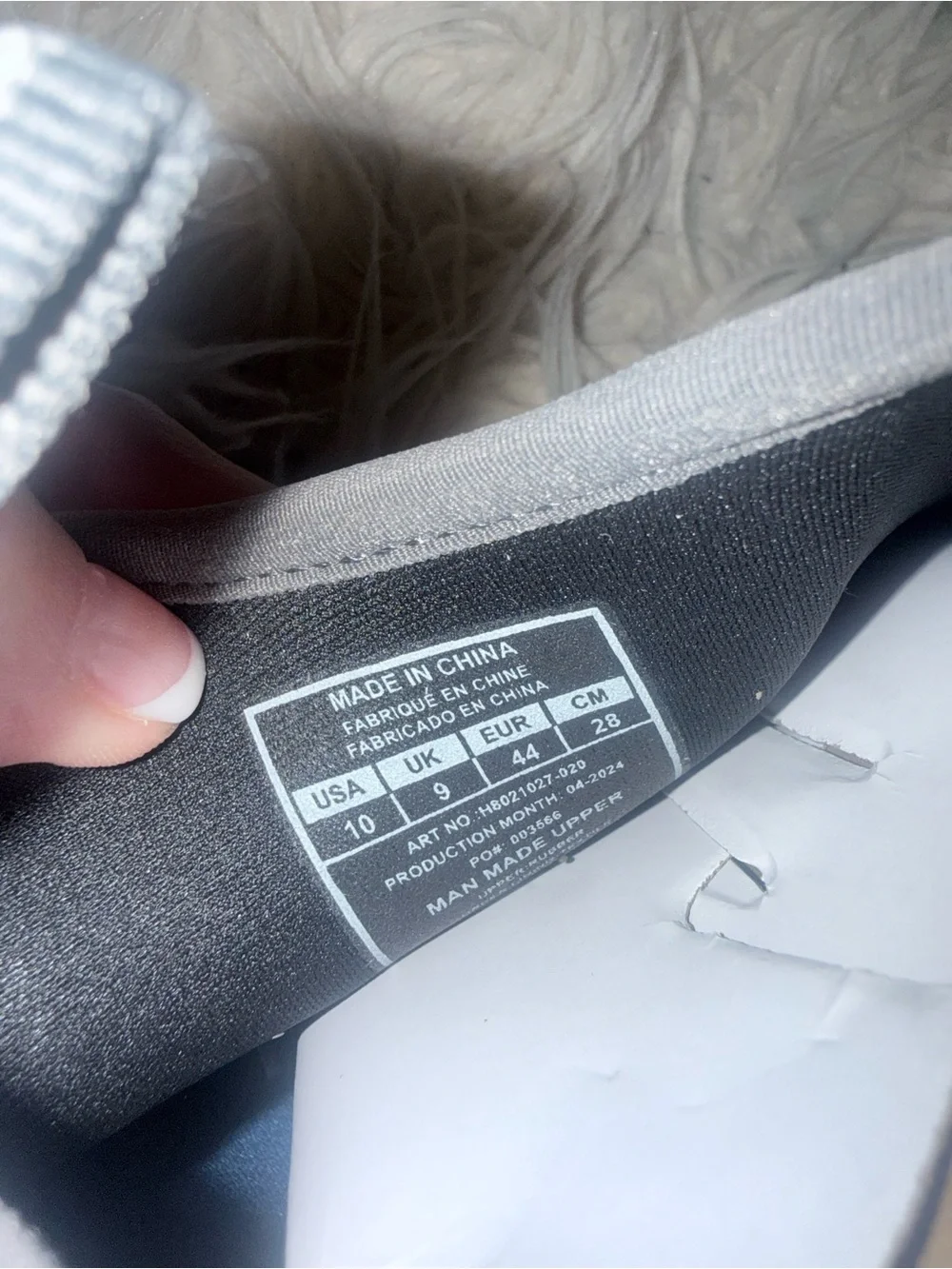 Huk indicating size shows